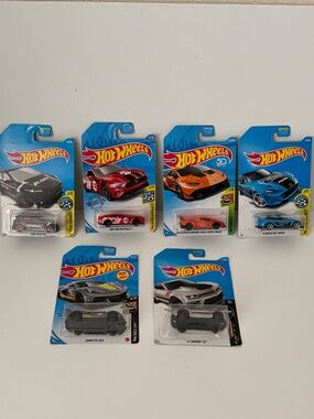 Hot Wheels Bundle Set Of 6